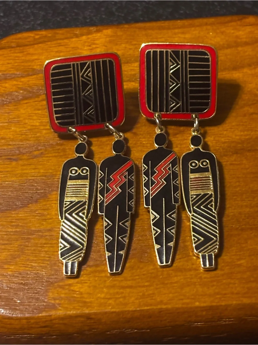 Laurel Burch Black and Red Tribal Figure Drop Earrings Friends Woman Man Tribal - Picture 9 of 11